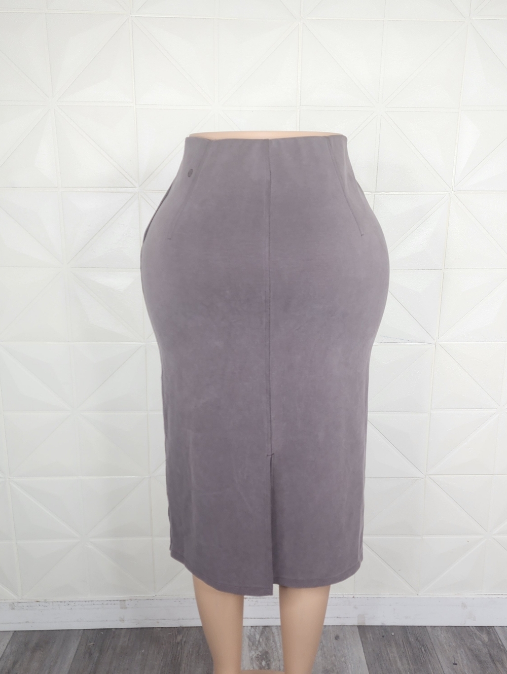 Lululemon Drapey Softstreme Column Midi Skirt Expresso - Picture 4 of 6
